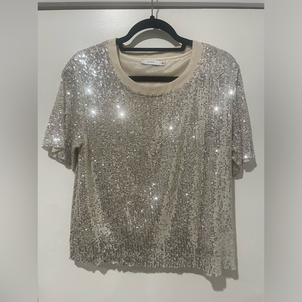 Sparkle in your Eye Silver Sequin Short Sleeve Top